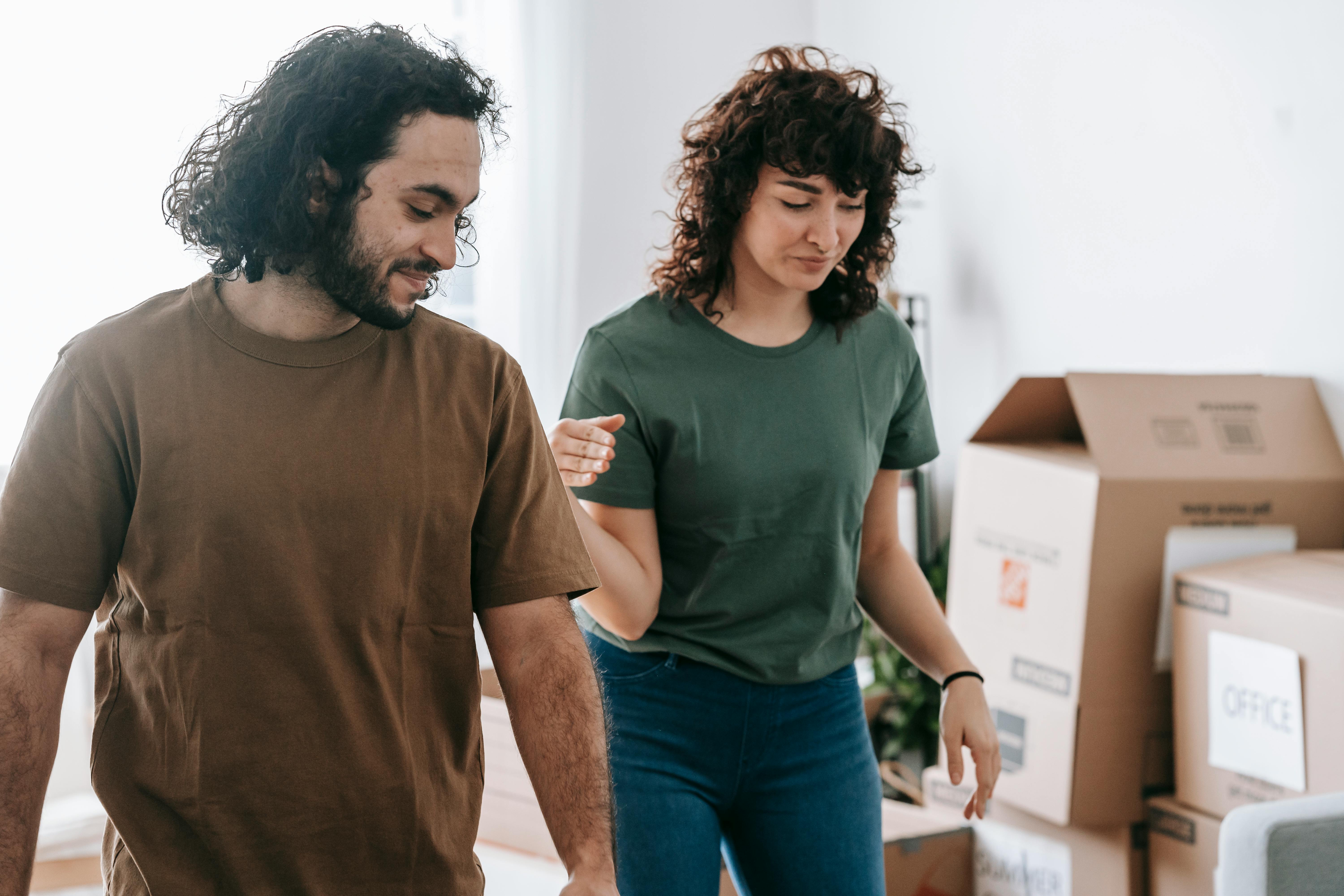 residents-moving-in residents-moving-in