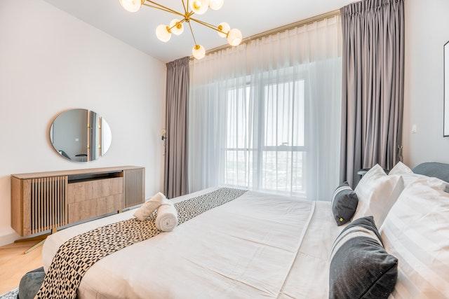 bedroom-with-neutral-tones bedroom-with-neutral-tones